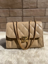 Cross body bag with golden chain.(Beige)