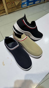 Soft cushioned sole detail men’s mesh shoes