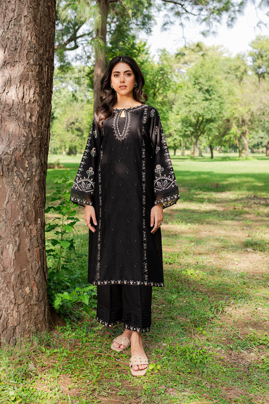 Smoky 2Pc Embroidered Winter Lawn Dress