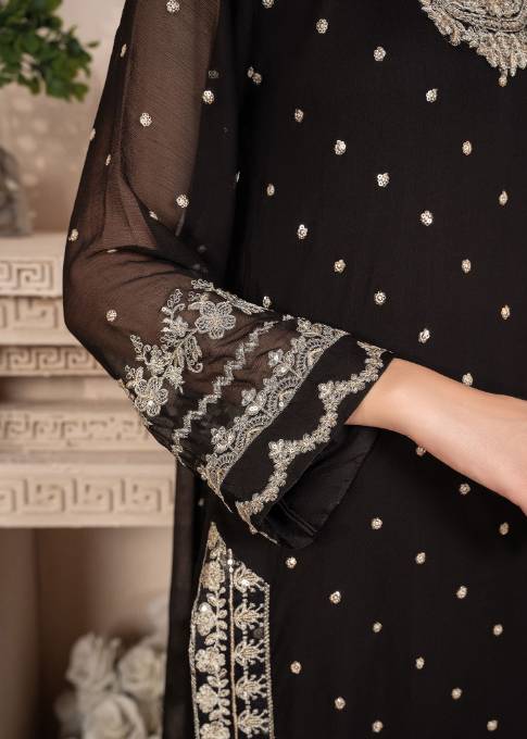 Anari Maroon Embroidered 3-Piece Suit | Festive Collection by Lalazar