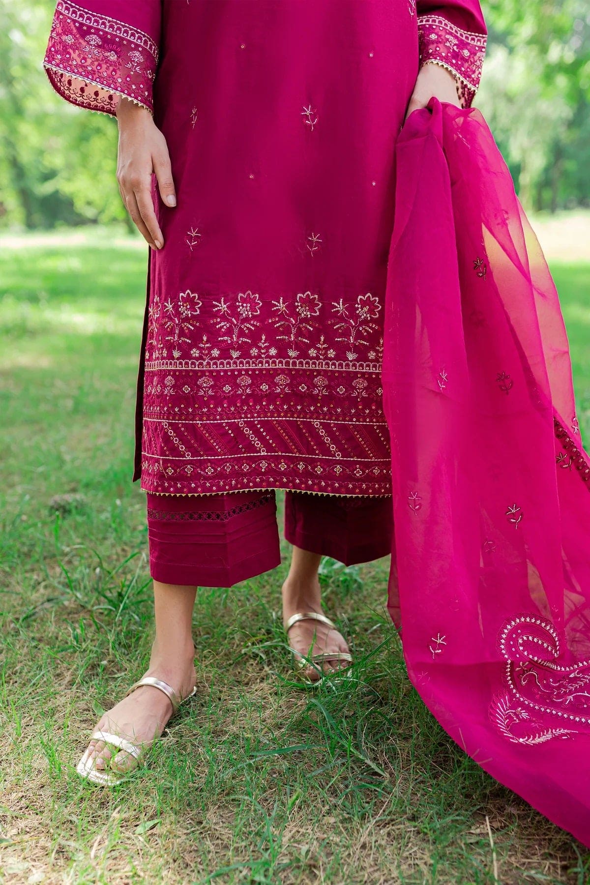 OAS 3PC Embroidered Lawn Dress – Elegant Festive Wear 