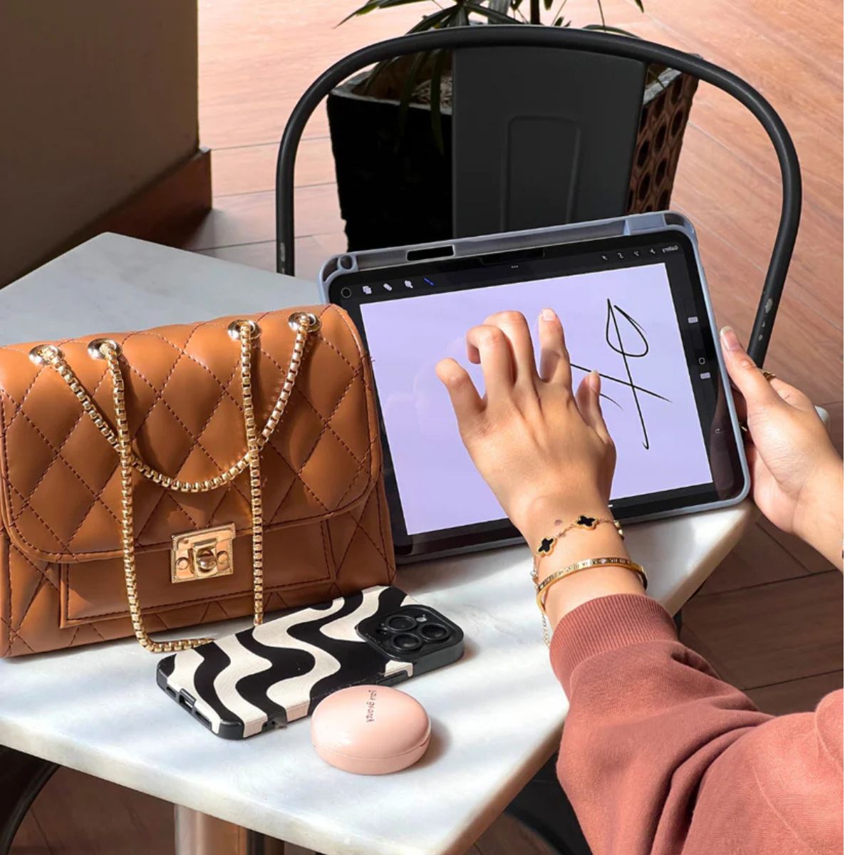 Kalra Brown Cross body bag with golden chain.(Brown)