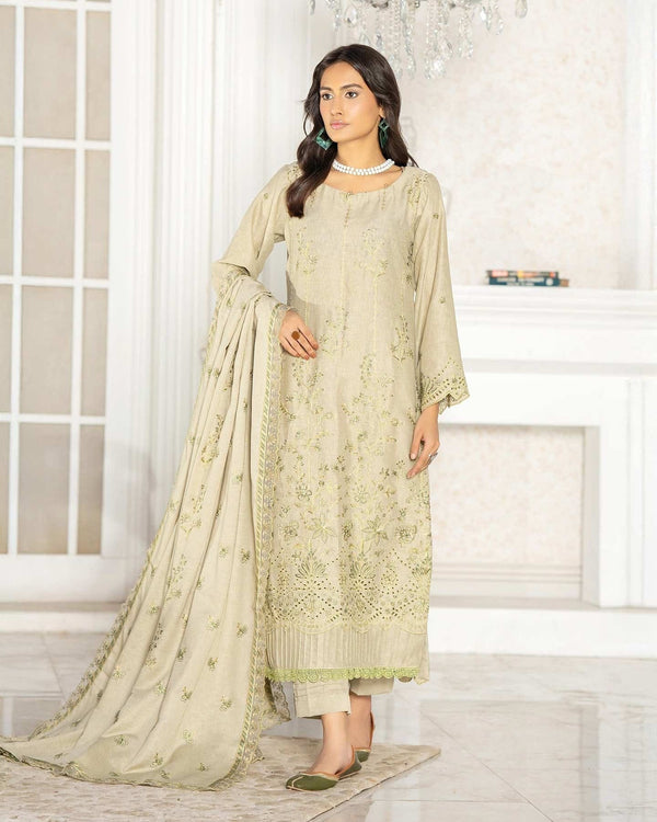 Noor 3PC Embroidered Krandi Dress – 3-piece suit with detailed embroidery on karandi fabric, matching dupatta and trousers.