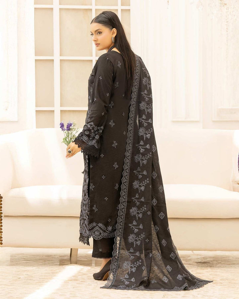 Aiza 3PC Embroidered Krandi Dress for Women – Elegant winter outfit with detailed embroidery, premium krandi fabric, and matching dupatta.