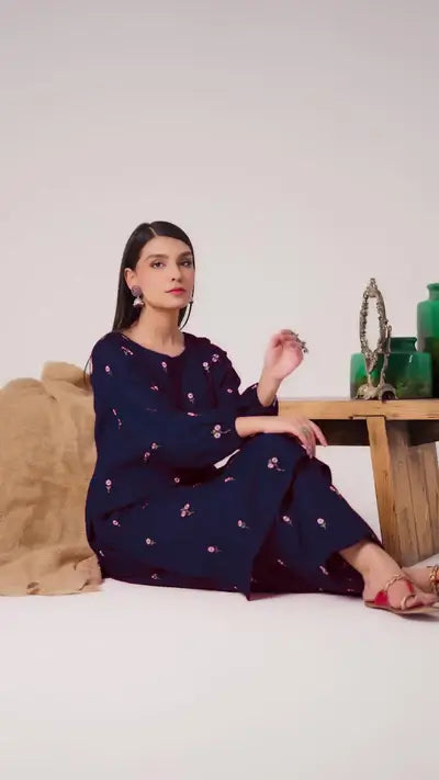 navy-blue-raina-full-outfit-model